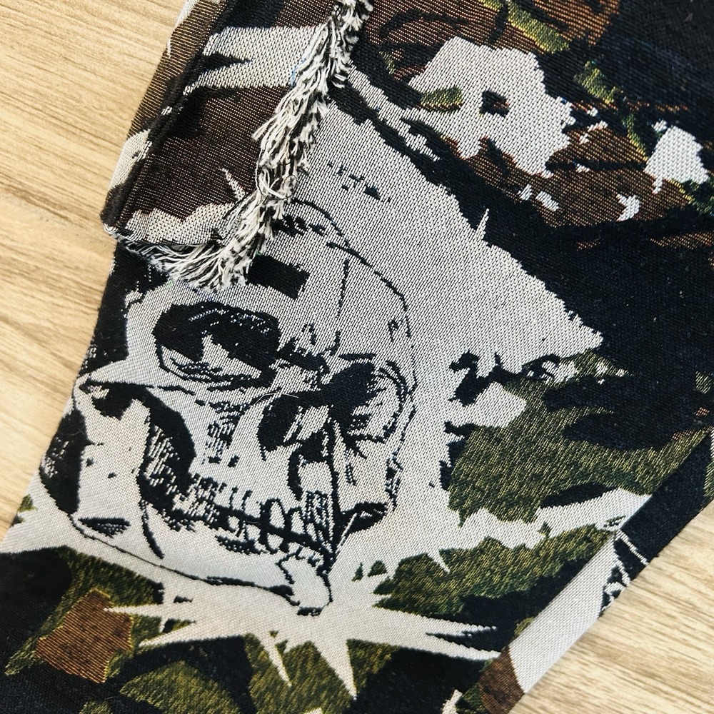 Rebel Vengeance Skull Camo Tapestry Cargo Pants Black Green Mens 30x32 Fringe - Picture 12 of 12